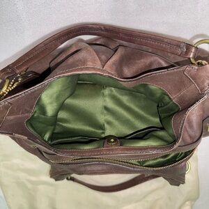 Elegant Brown Leather Handbag